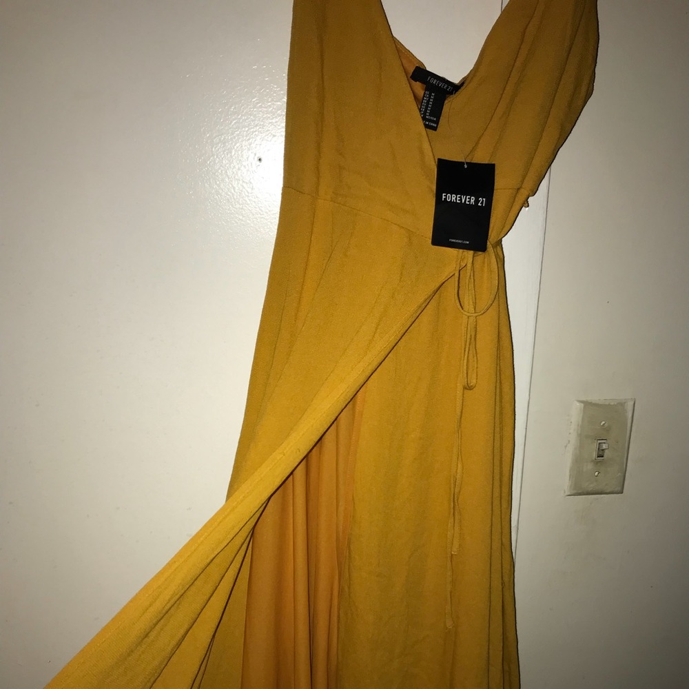 Forever 21 Wrap maxi dress